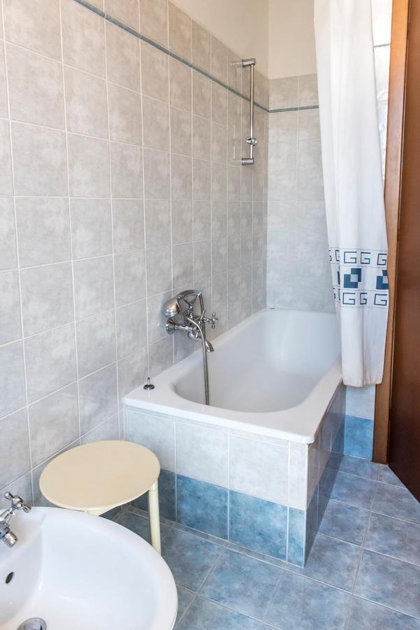 S130 - Sirolo, Deliziosa Villetta Con Terrazzo Exteriör bild