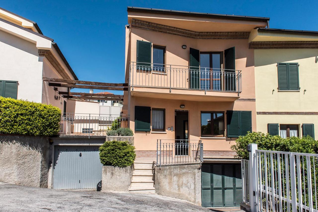 S130 - Sirolo, Deliziosa Villetta Con Terrazzo Exteriör bild