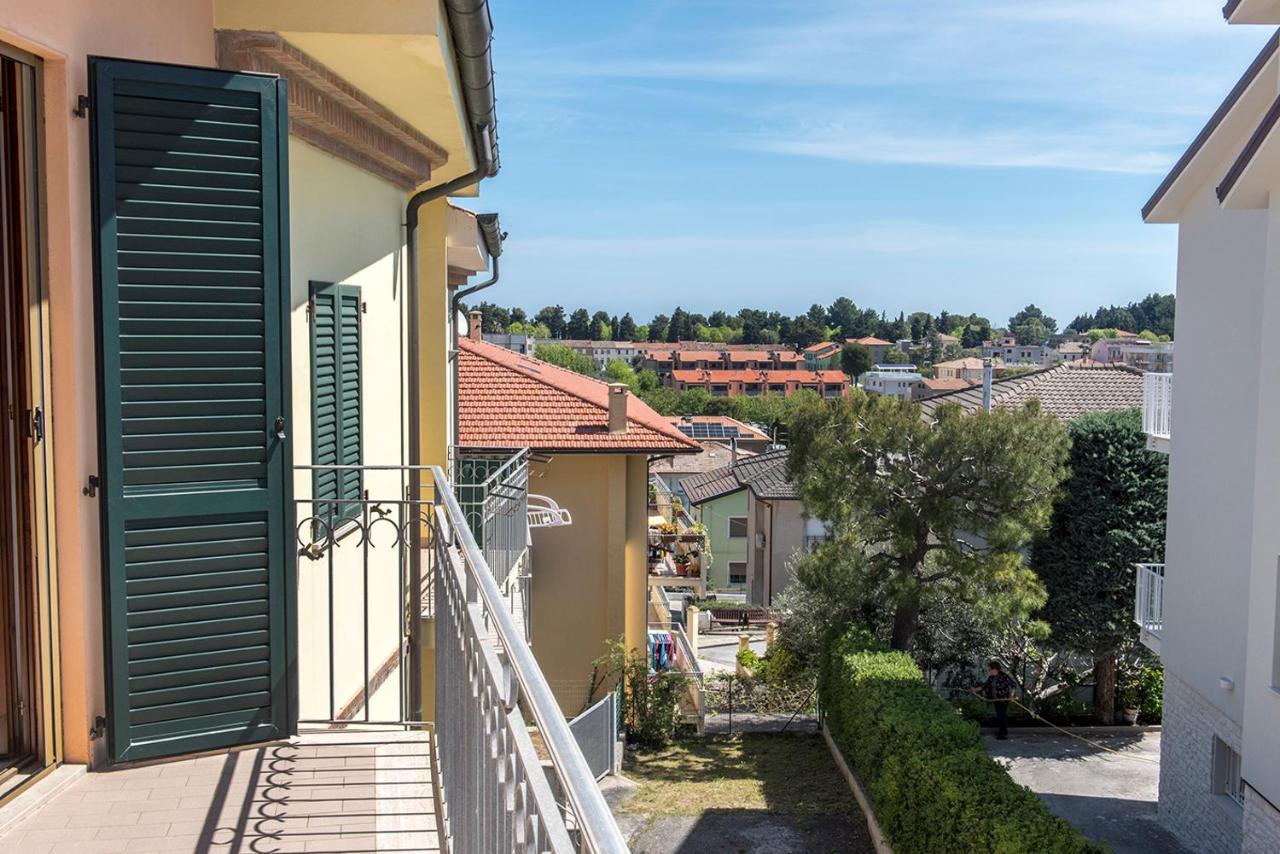 S130 - Sirolo, Deliziosa Villetta Con Terrazzo Exteriör bild
